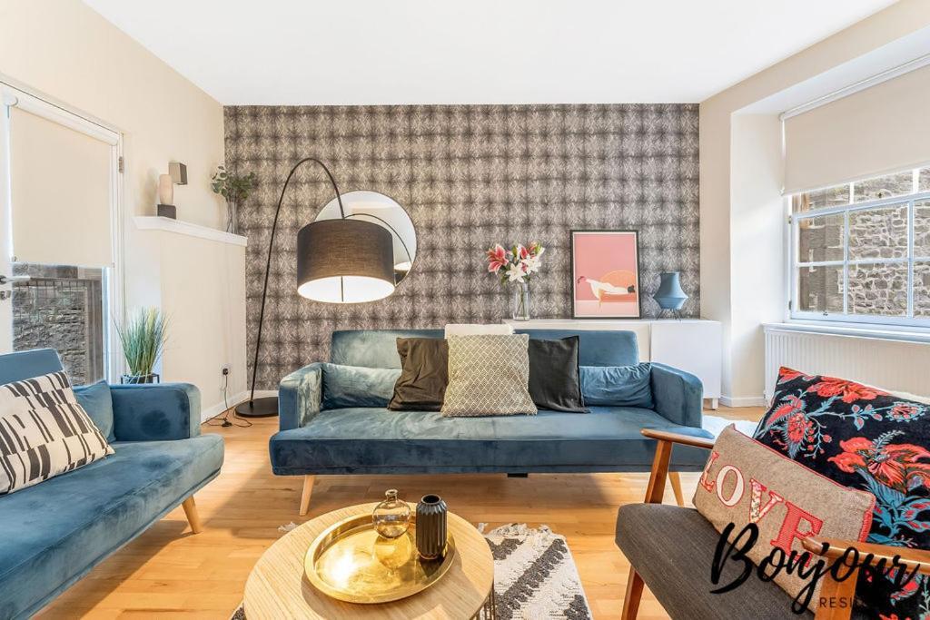 Spacious 2Br-2Ba - Grassmarket - Free Parking By Bonjour Residences Edinburgh Exteriér fotografie