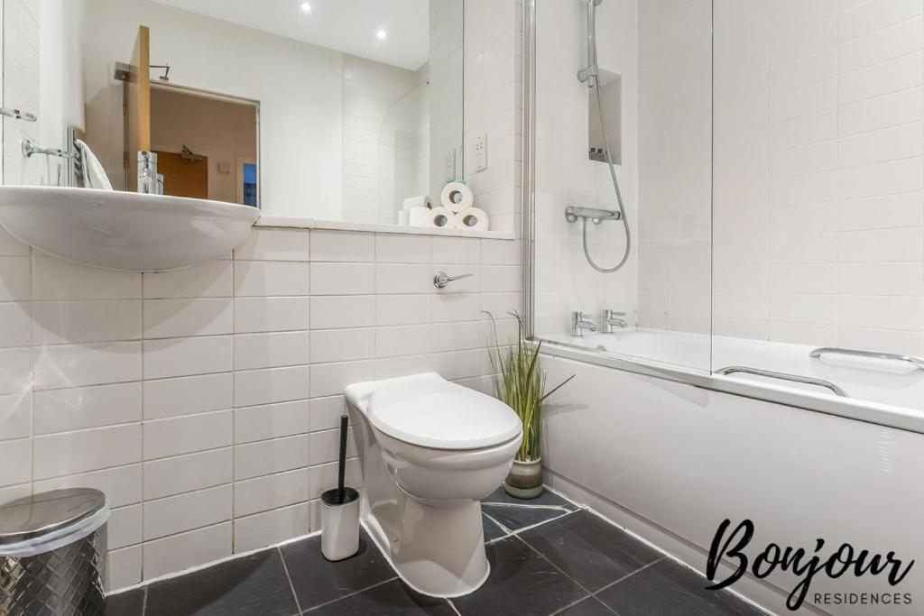 Spacious 2Br-2Ba - Grassmarket - Free Parking By Bonjour Residences Edinburgh Exteriér fotografie