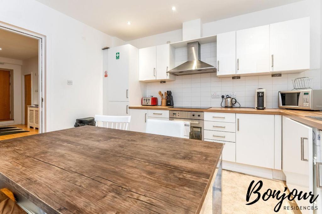 Spacious 2Br-2Ba - Grassmarket - Free Parking By Bonjour Residences Edinburgh Exteriér fotografie