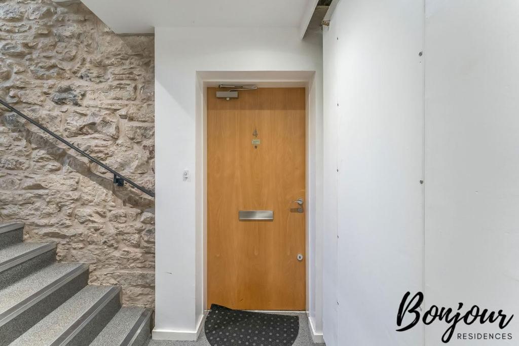 Spacious 2Br-2Ba - Grassmarket - Free Parking By Bonjour Residences Edinburgh Exteriér fotografie