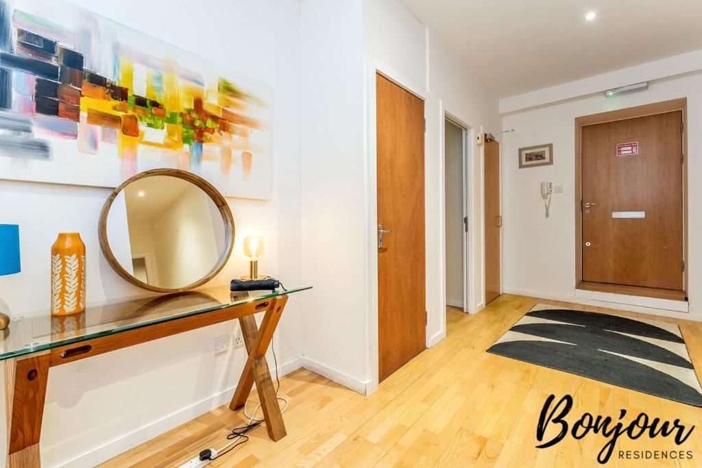 Spacious 2Br-2Ba - Grassmarket - Free Parking By Bonjour Residences Edinburgh Exteriér fotografie