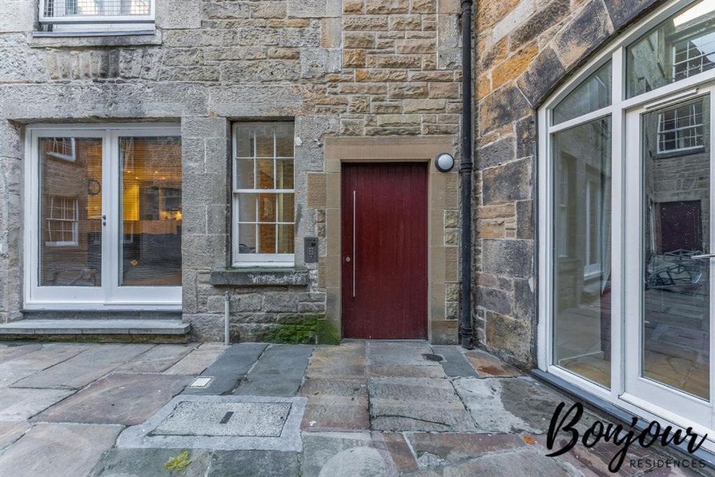 Spacious 2Br-2Ba - Grassmarket - Free Parking By Bonjour Residences Edinburgh Exteriér fotografie